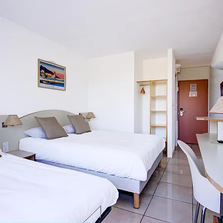 Hotel Centre 3*