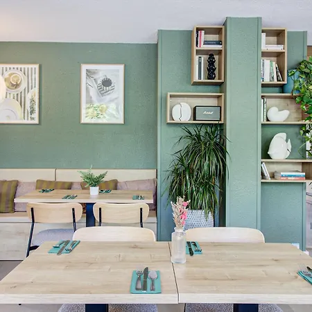 Centre 3* アルジェレス・シュル・メール