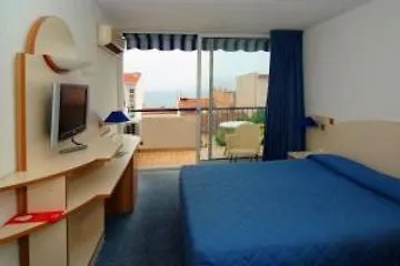Centre Hotel 3*