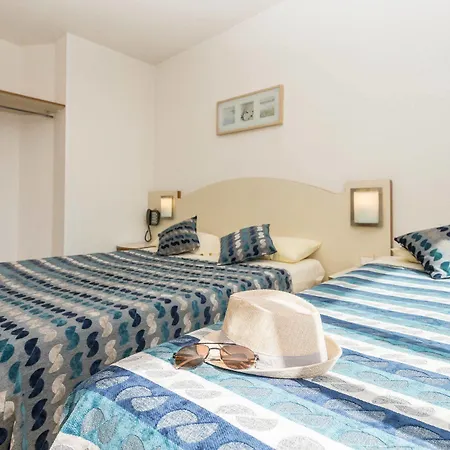 Hotel Centre 3*