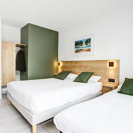 Centre Hotel